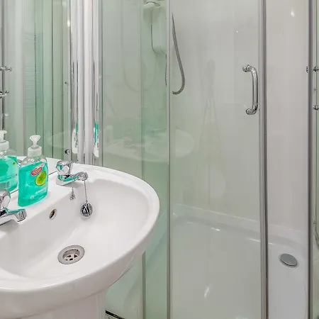 Ambleside Central 3* Ambleside